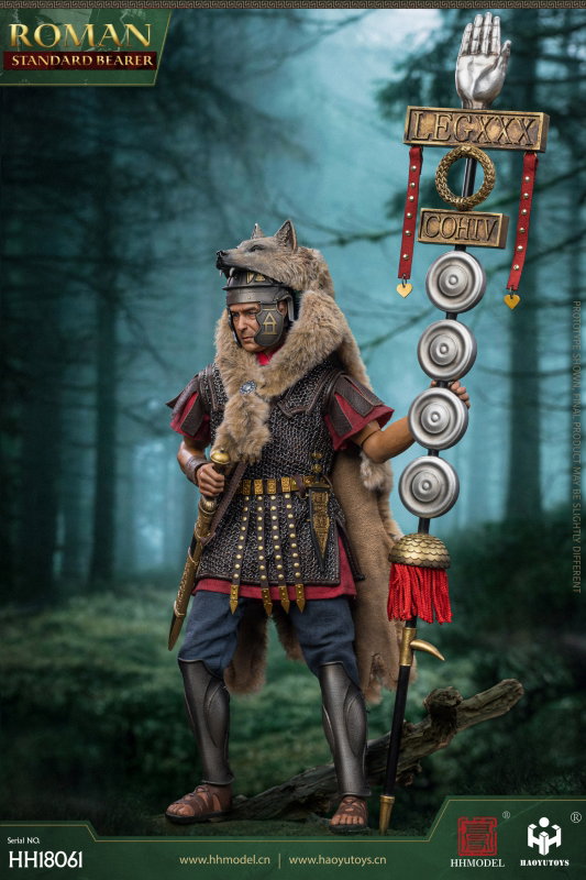 Imperial Legion - Roman Standard Bearer image 2