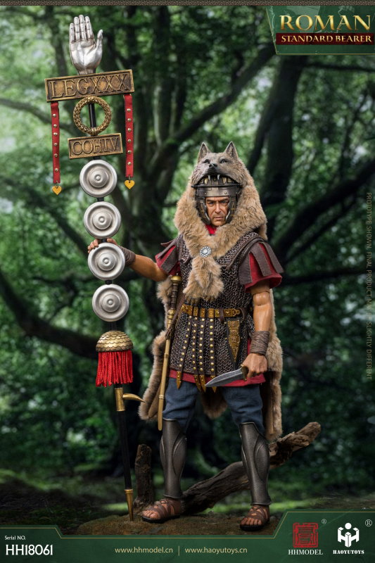 Imperial Legion - Roman Standard Bearer image 3