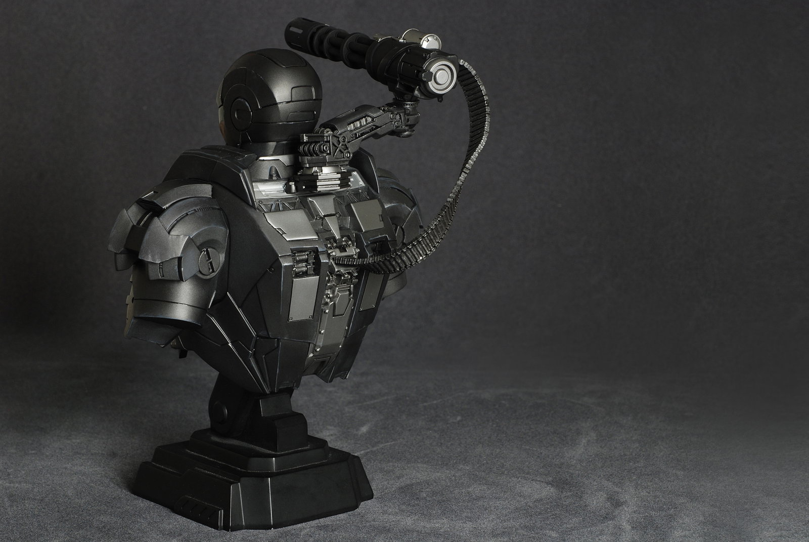 Iron Man 2 - War Machine image 3