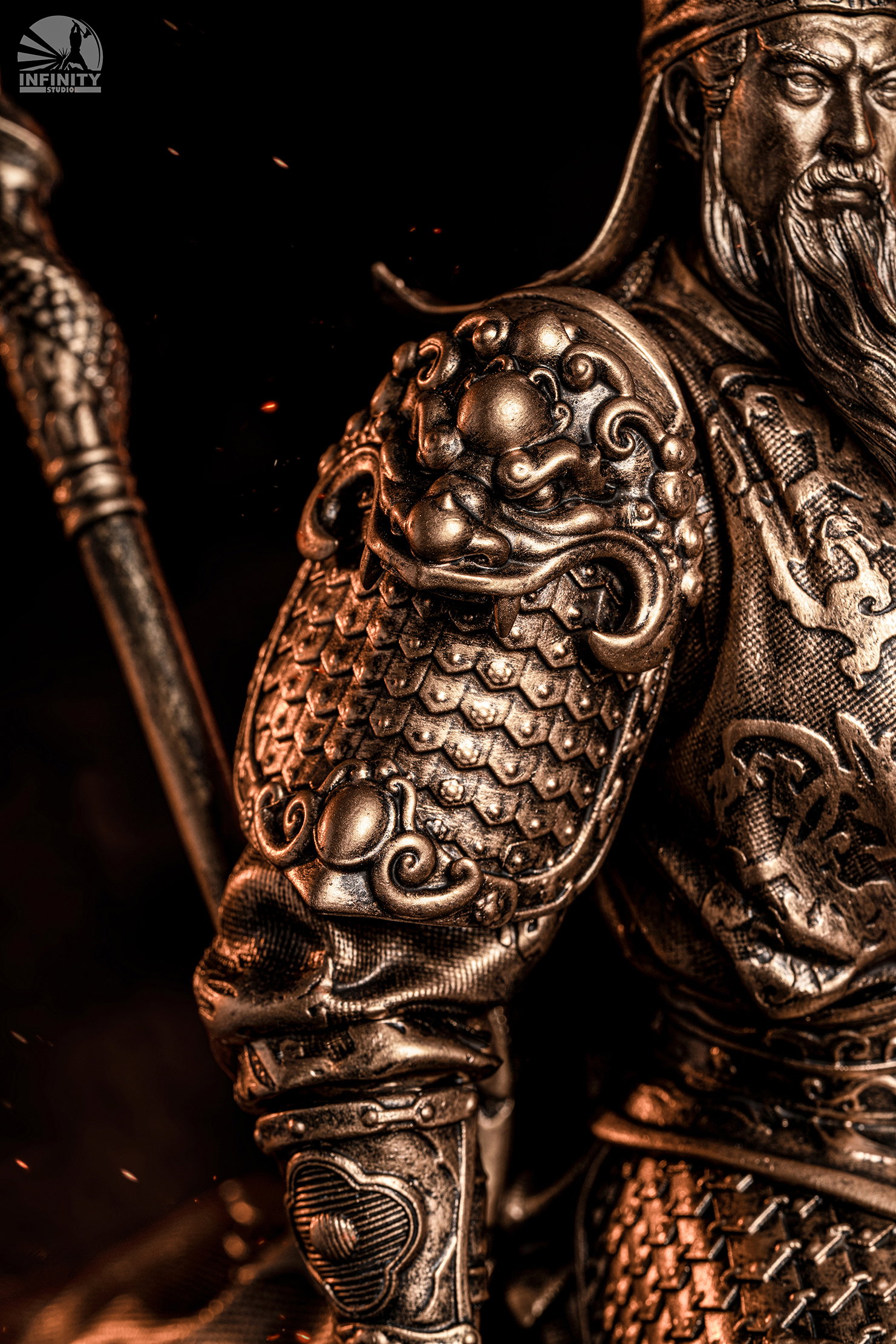 Three Kingdoms Heroes Series Blade-Bearing Martial Saint Guan Yunchang Bronze Version image 6