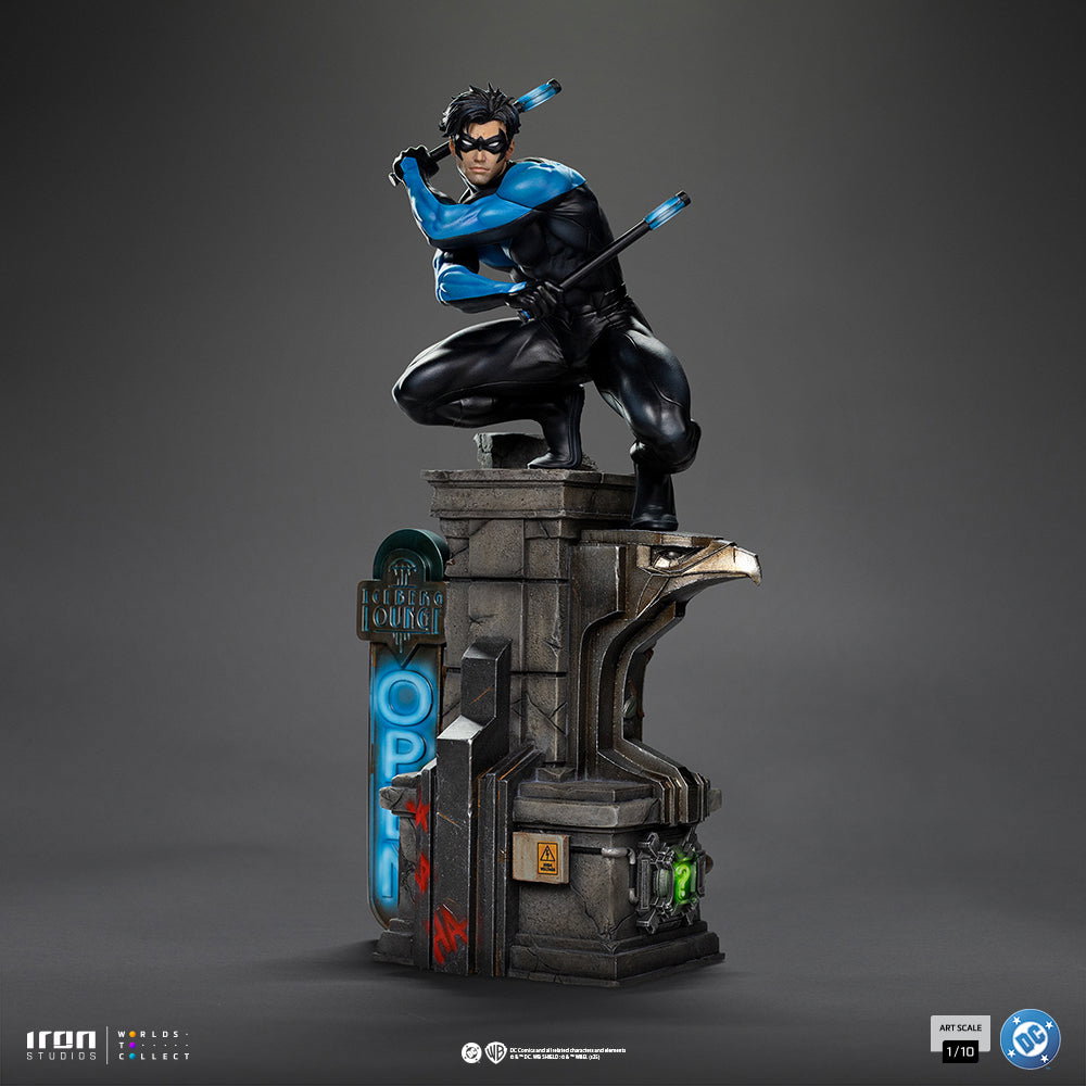 Nightwing - DC Comics Series 9 image 3