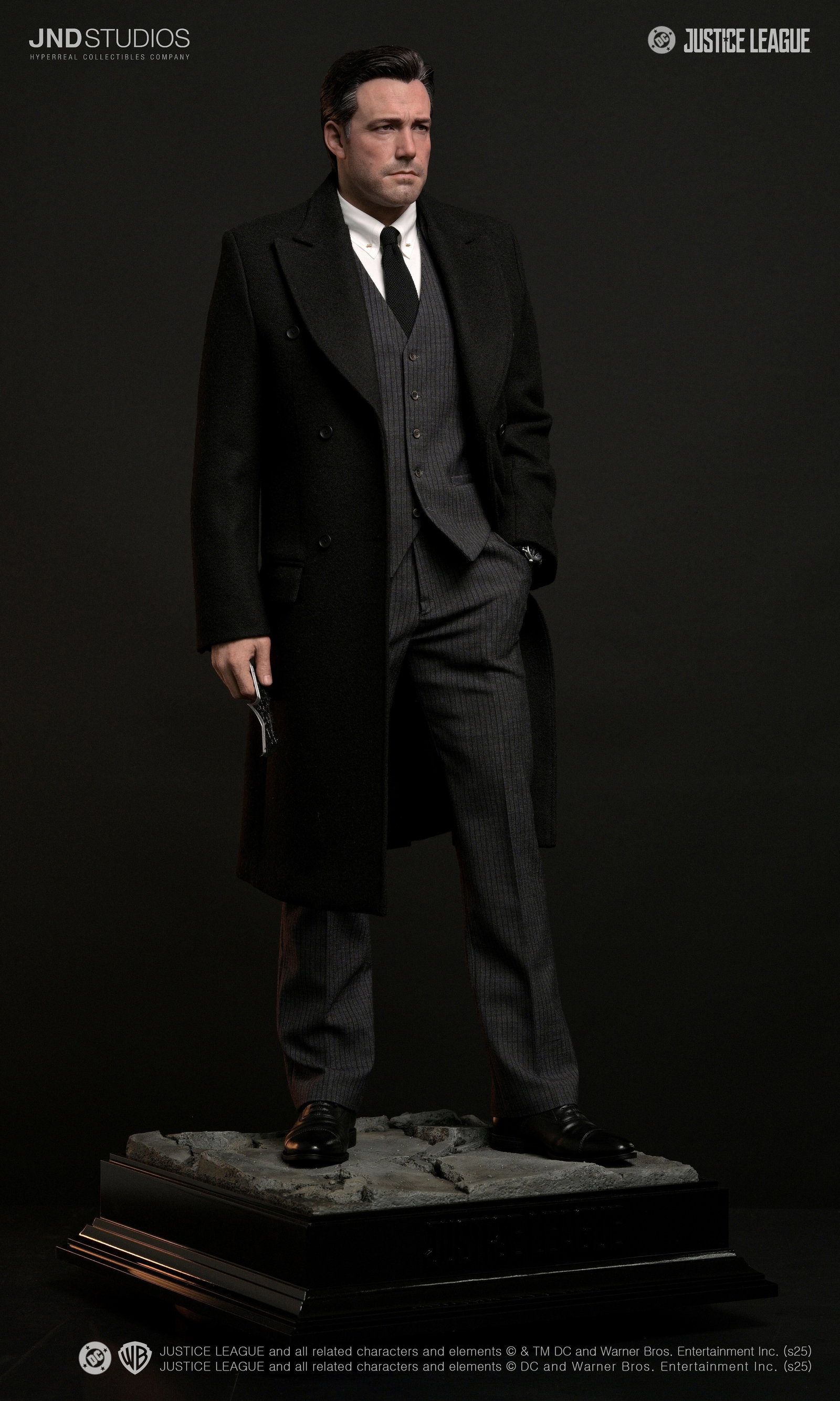 JL BATMAN & BRUCE WAYNE (Dual) image 3