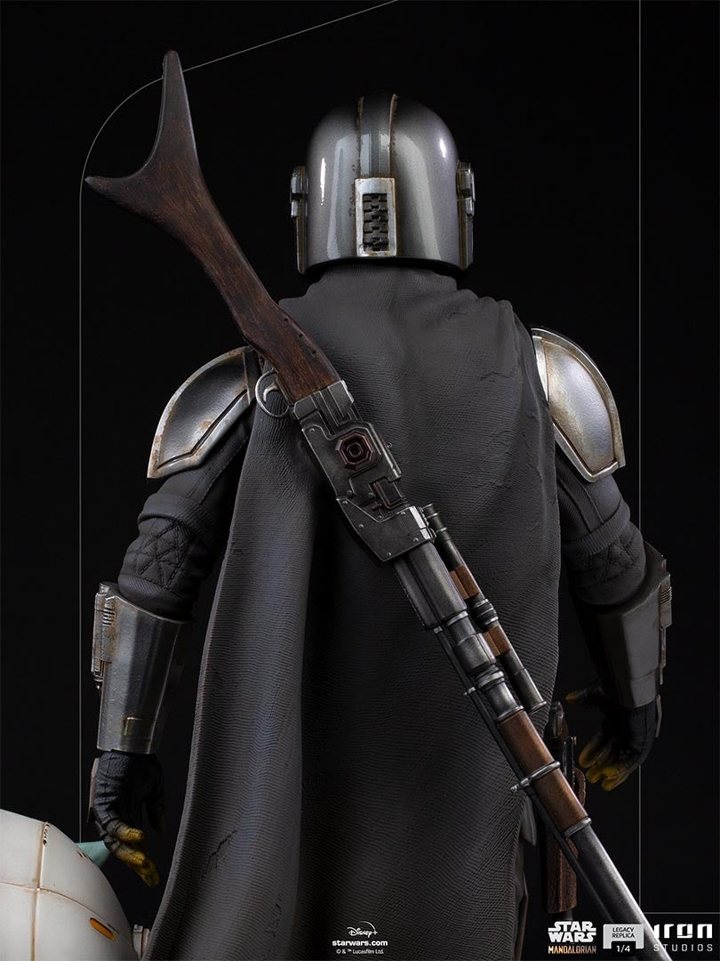 The Mandalorian and The Child - Star Wars: The Mandalorian image 6