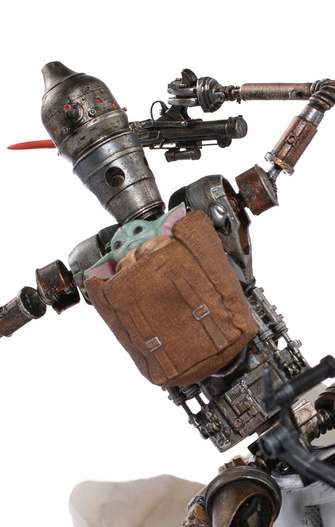 IG-11 and The Child - Star Wars: The Mandalorian - BDS image 2