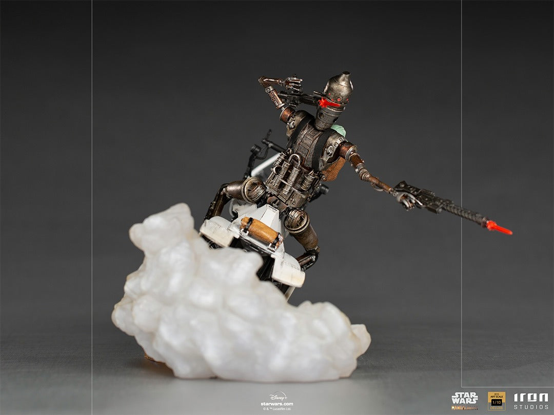 IG-11 and The Child - Star Wars: The Mandalorian - BDS image 6