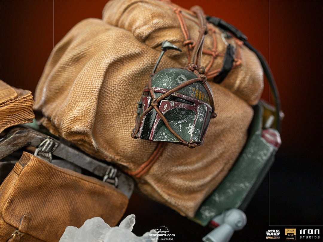 The Mandalorian on Speederbike Star Wars: The Mandalorian image 9