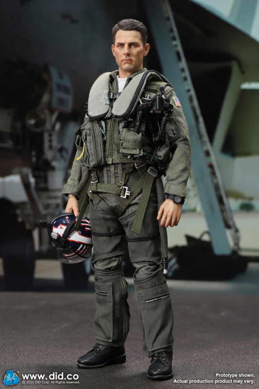 The US Navy Fighter Weapons School Instructor F/A-18E Pilot - Captain Mitchell image 5