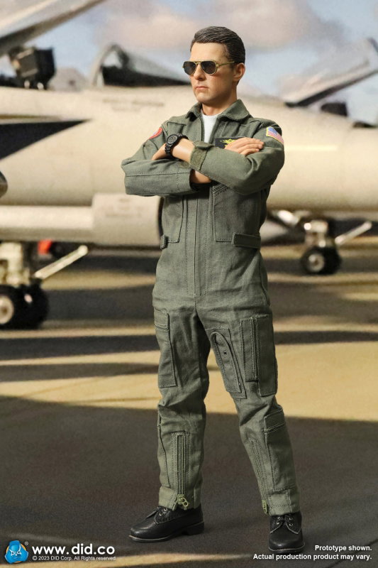 The US Navy Fighter Weapons School Instructor F/A-18E Pilot - Captain Mitchell image 8