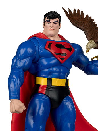 Superman: Our Worlds at War Superman (With Digital Code) image 2
