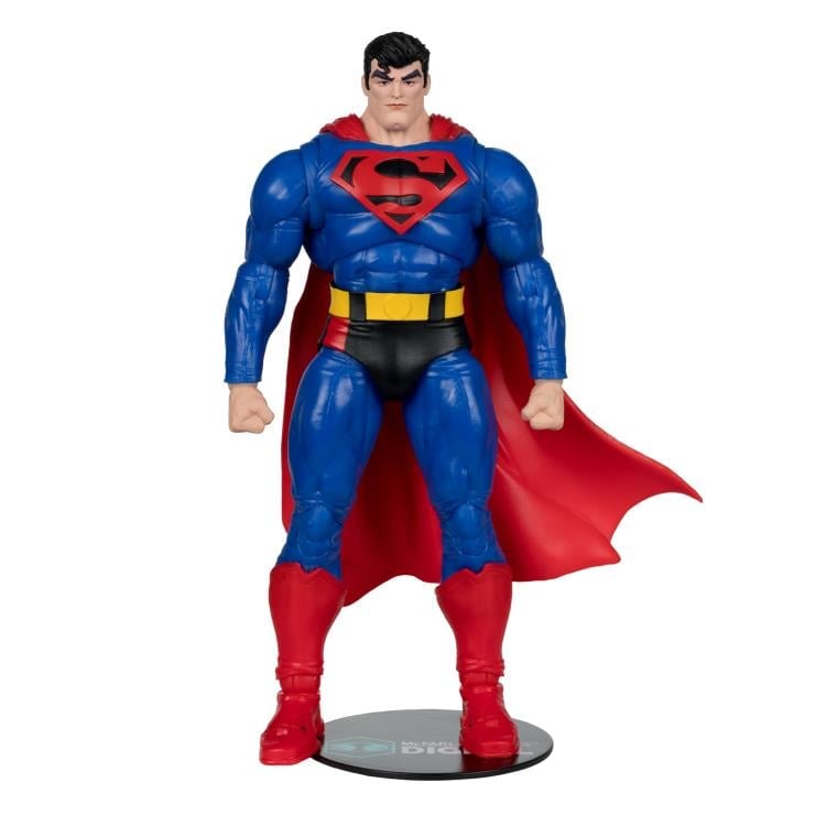 Superman: Our Worlds at War Superman (With Digital Code) image 3