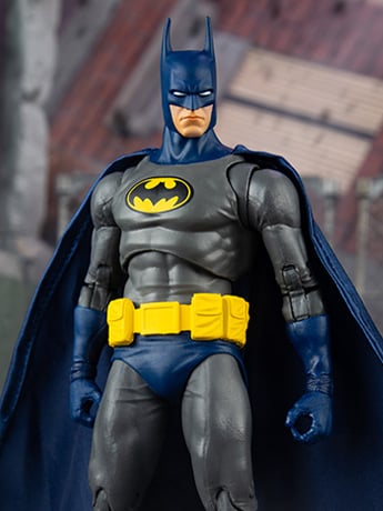 Batman: No Man's Land Batman (with Digital Code) image 2
