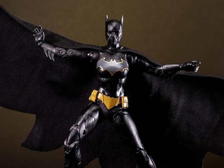 Batgirls DC Multiverse Gold Label Batgirl (Cassandra Cain) Exclusive image 1