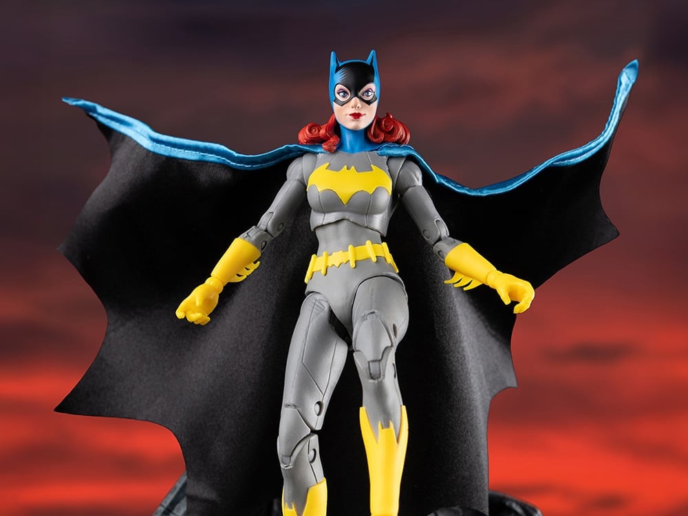 DC Classic DC Multiverse Batgirl image 1