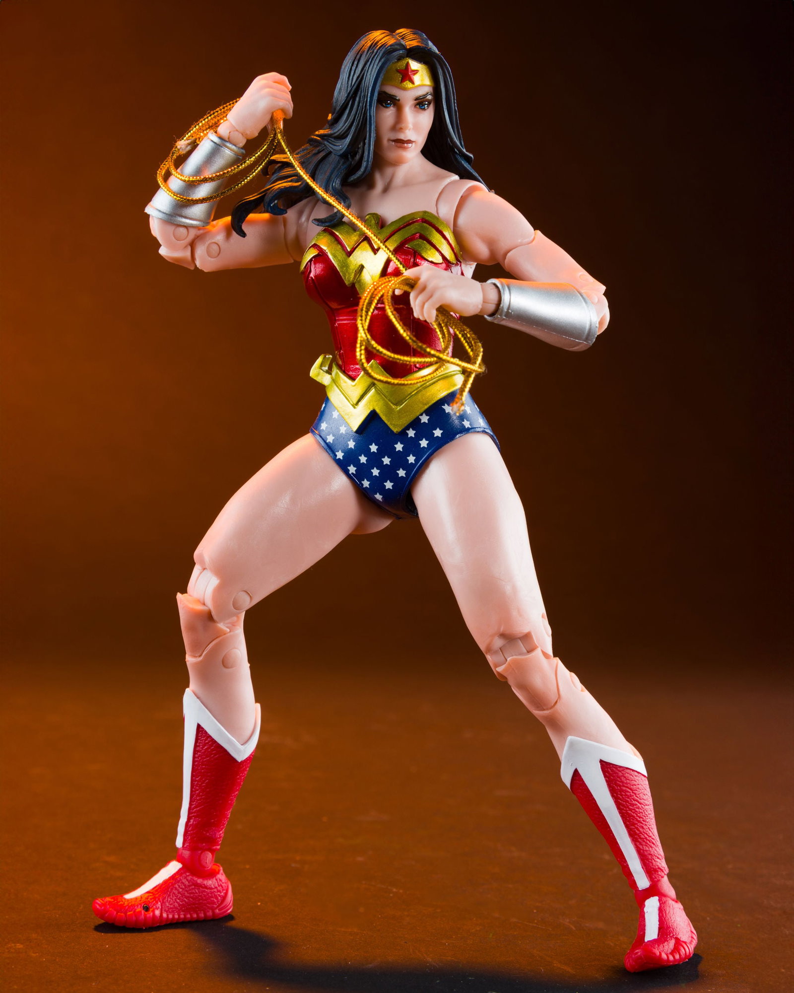 DC Multiverse McFarlane Vault Collection Wonder Woman (Classic) image 3