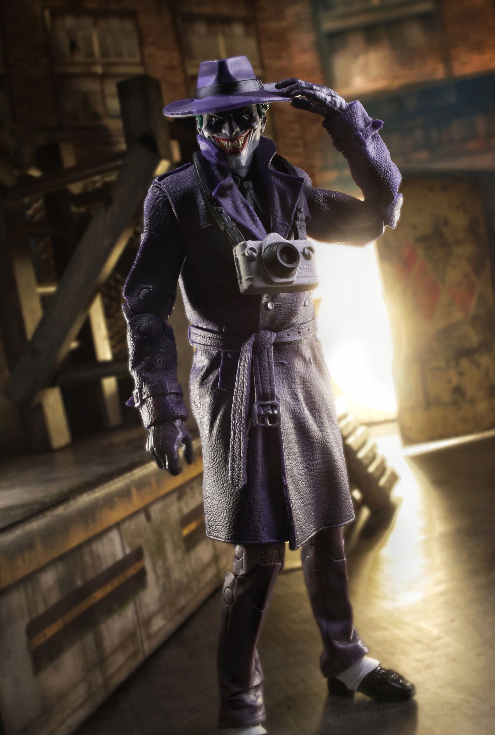 Batman: Three Jokers DC Multiverse McFarlane Vault Collection The Joker (The Comedian) image 3