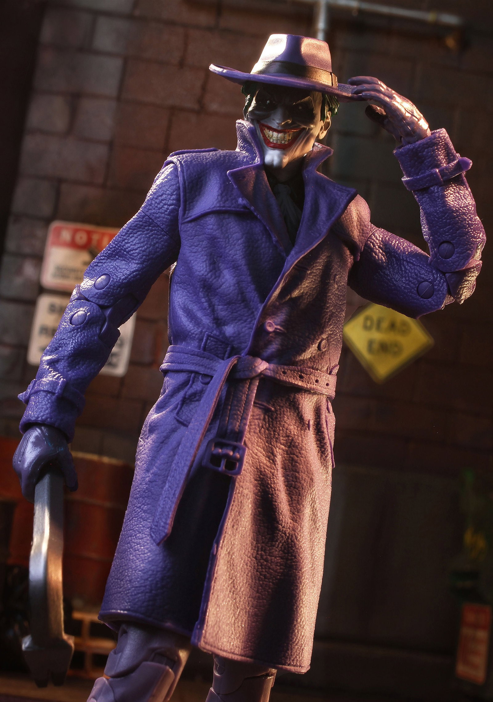 Batman: Three Jokers DC Multiverse McFarlane Vault Collection The Joker (The Comedian) image 5