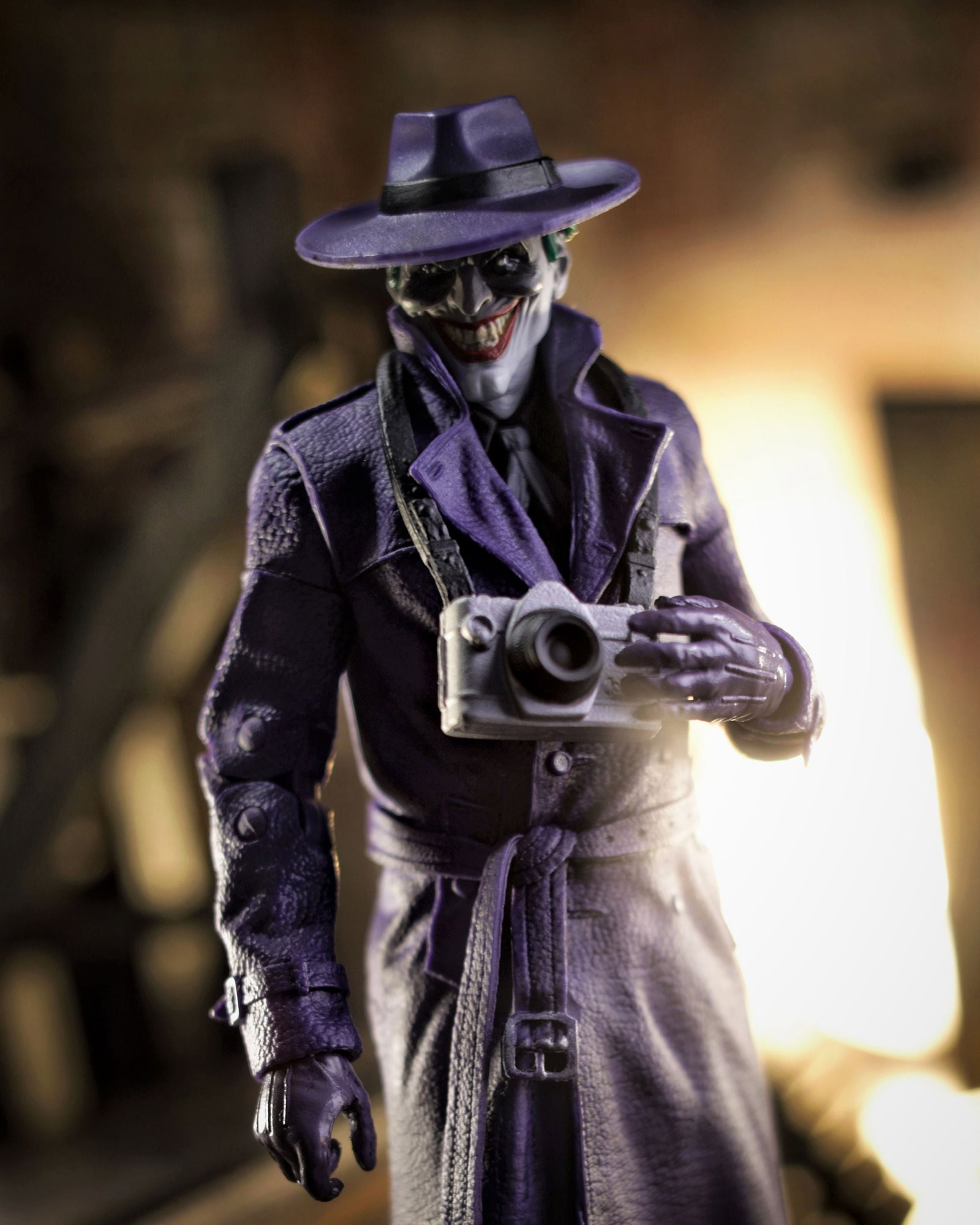 Batman: Three Jokers DC Multiverse McFarlane Vault Collection The Joker (The Comedian) image 7