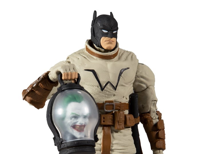 Last Knight on Earth DC Multiverse Batman (Collect to Build: Bane) image 1