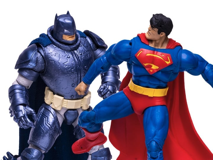 Batman: The Dark Knight Returns DC Multiverse Superman vs. Armored Batman Two-Pack image 1