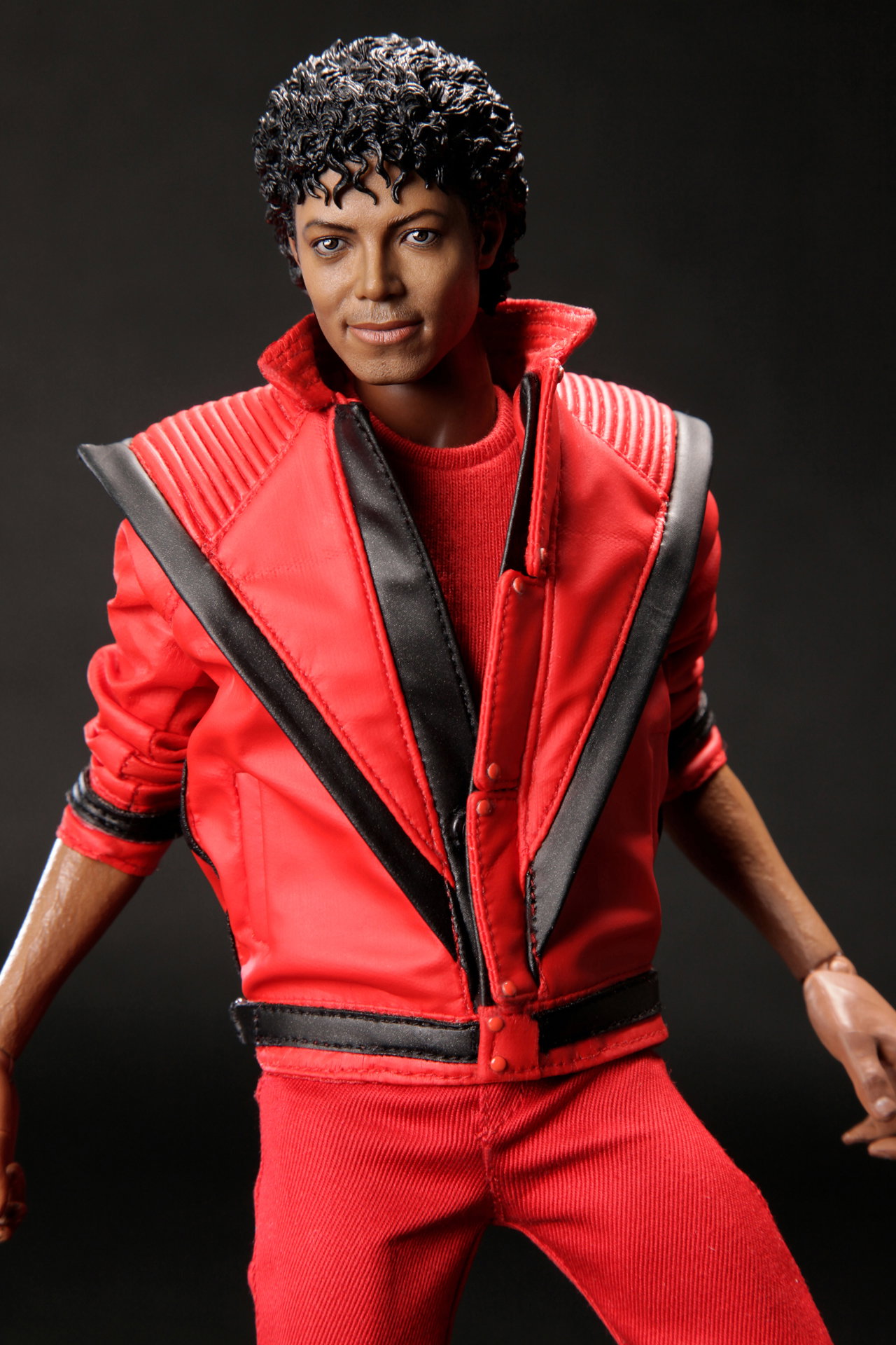 Michael Jackson (Thriller) image 2
