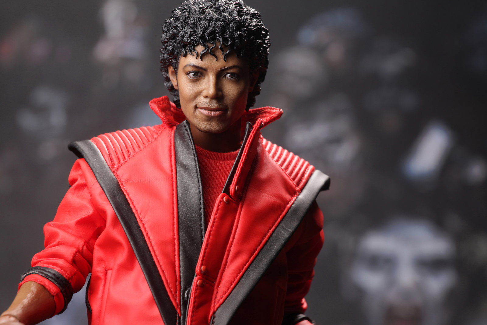 Michael Jackson (Thriller) image 5
