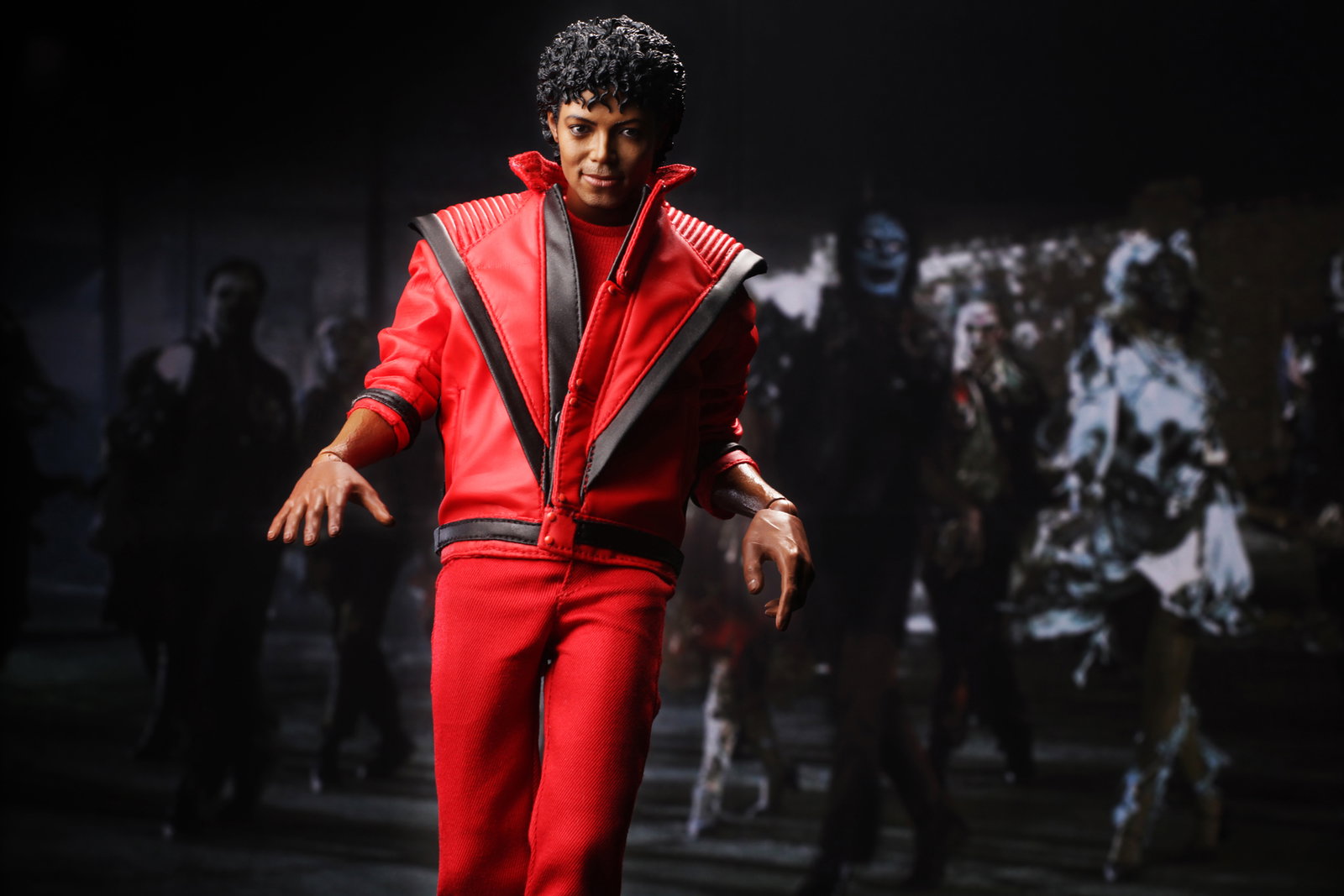 Michael Jackson (Thriller) image 6