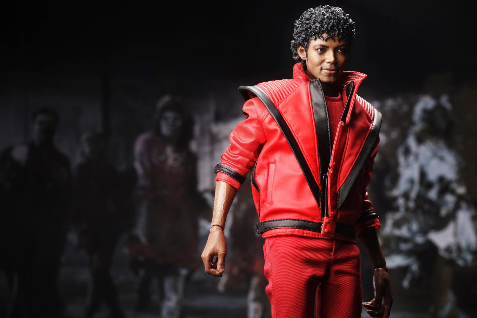Michael Jackson (Thriller) image 7