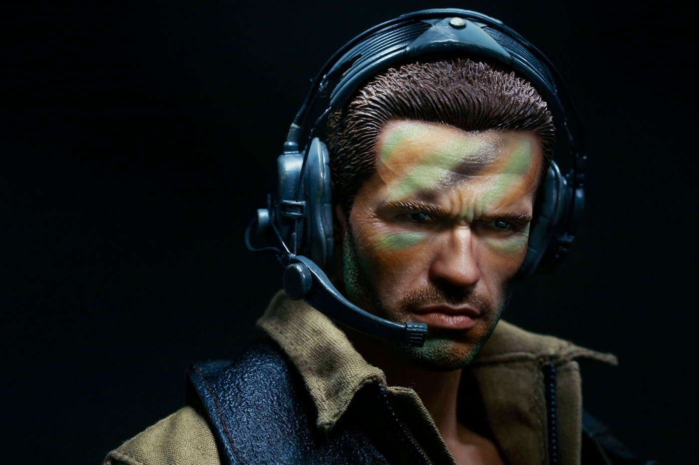 Predator - Major Alan Dutch Schaefer [With Bonus Accessory] image 3