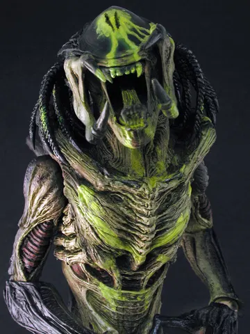 AVP-R - Predalien (Battle Damaged Version)