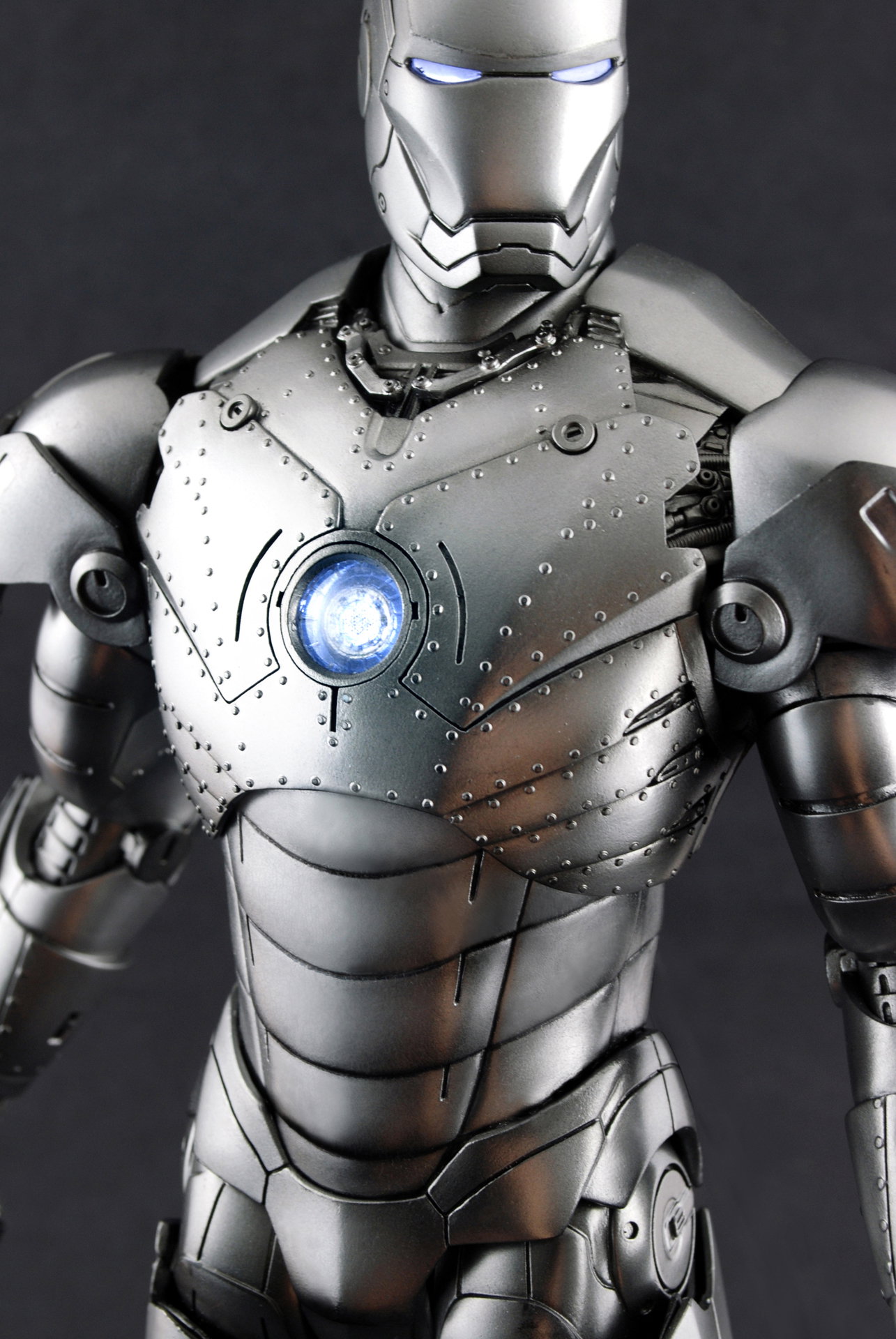Iron Man - Mark 2 [With Bonus Accessory] image 2