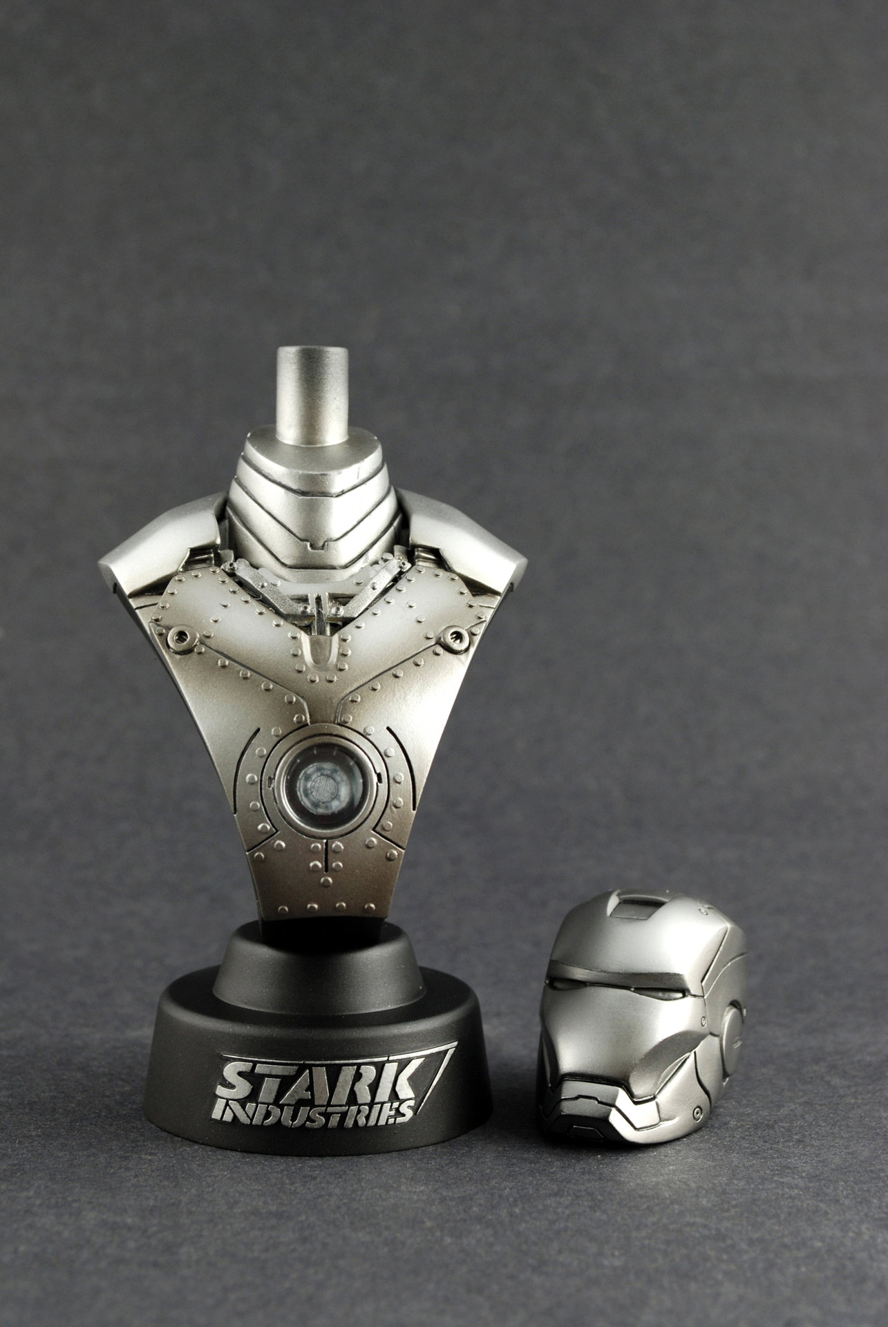 Iron Man - Mark 2 [With Bonus Accessory] image 5
