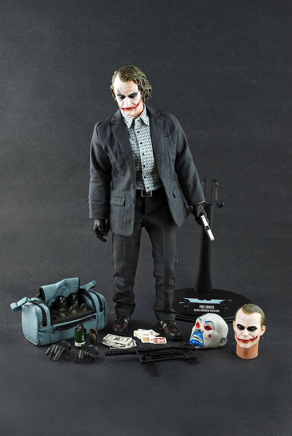 Dark Knight - Joker (Bank Robber) image 8