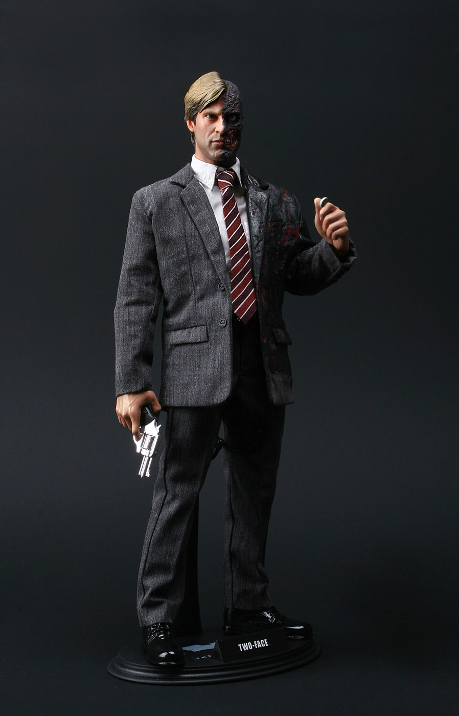 Dark Knight - Two-Face image 10