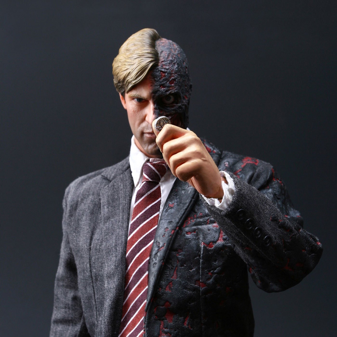 Dark Knight - Two-Face image 7