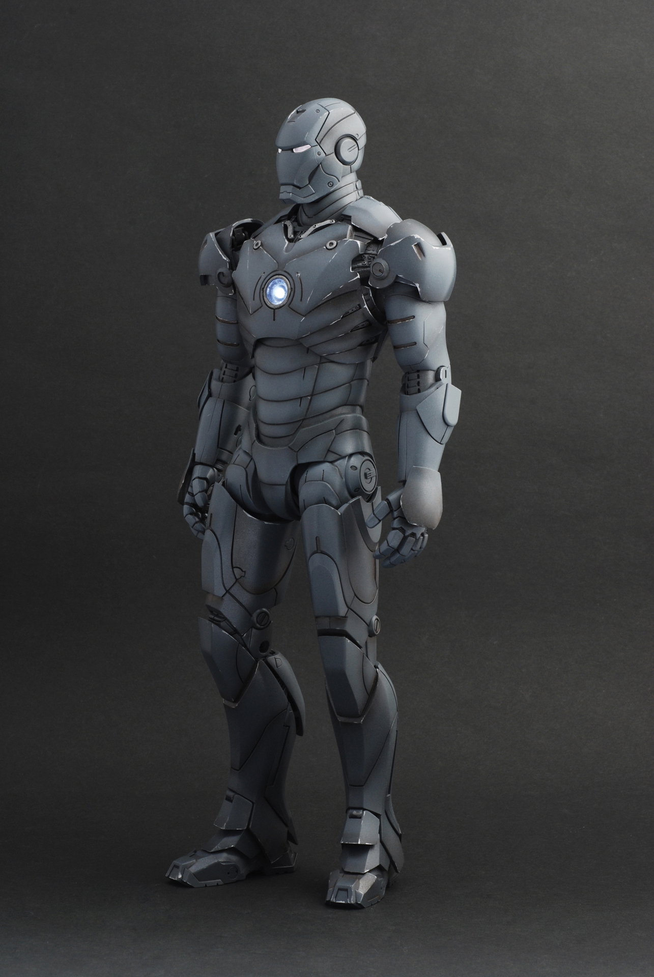 Iron Man - Mark 3 (Silly Thing Grey Scale Version) image 3