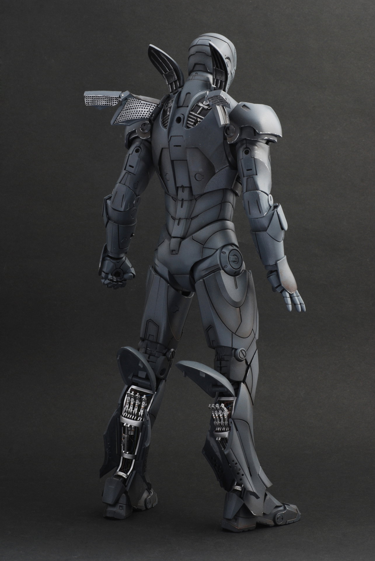 Iron Man - Mark 3 (Silly Thing Grey Scale Version) image 8