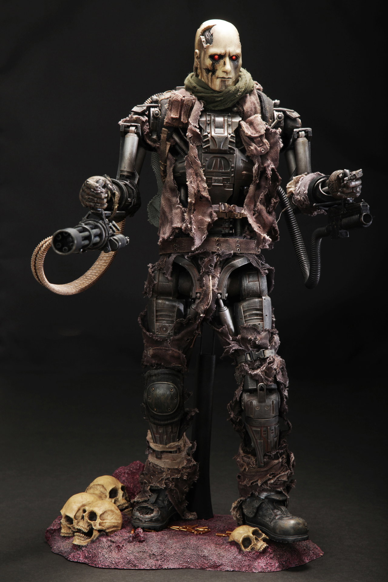 Terminator 4 - T-600 Endoskeleton (Damaged Skin Version) image 2