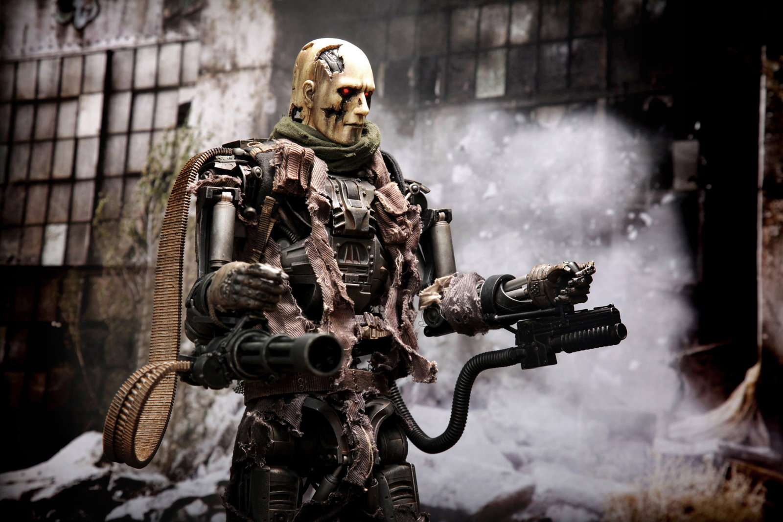 Terminator 4 - T-600 Endoskeleton (Damaged Skin Version) image 9