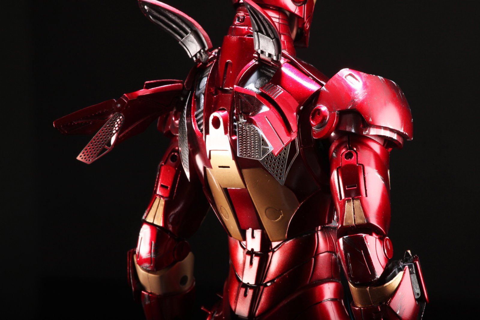 Iron Man - Mark 3 (Battle Damage Version) image 9