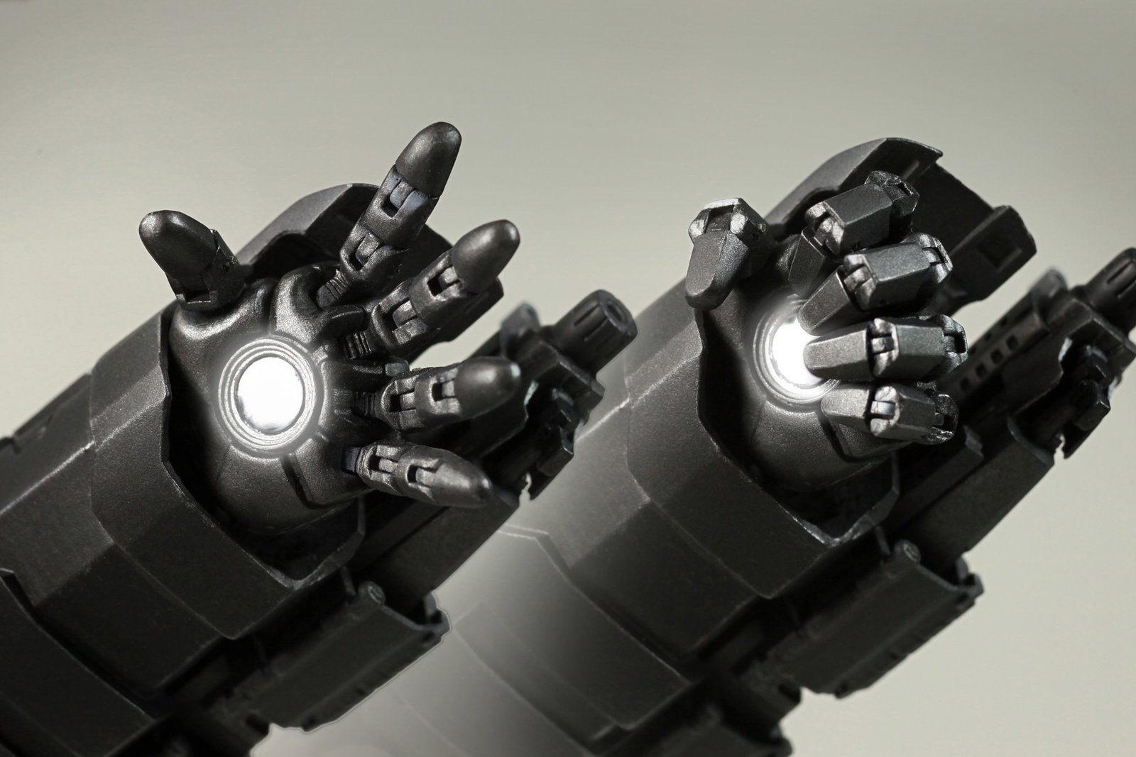 Iron Man 2 - War Machine image 10