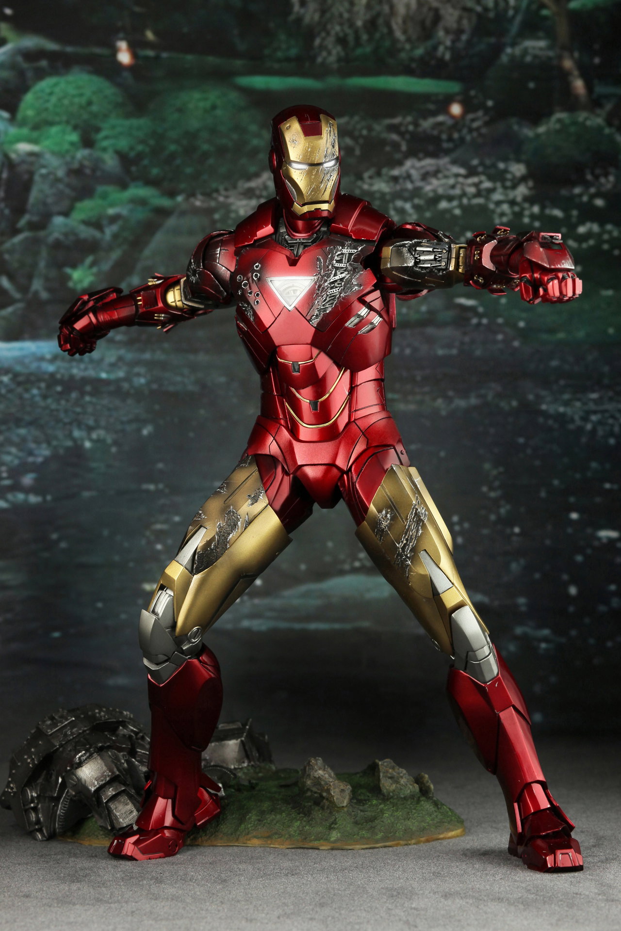 Iron Man 2 - Mark 6 [With Bonus Accessory] image 10