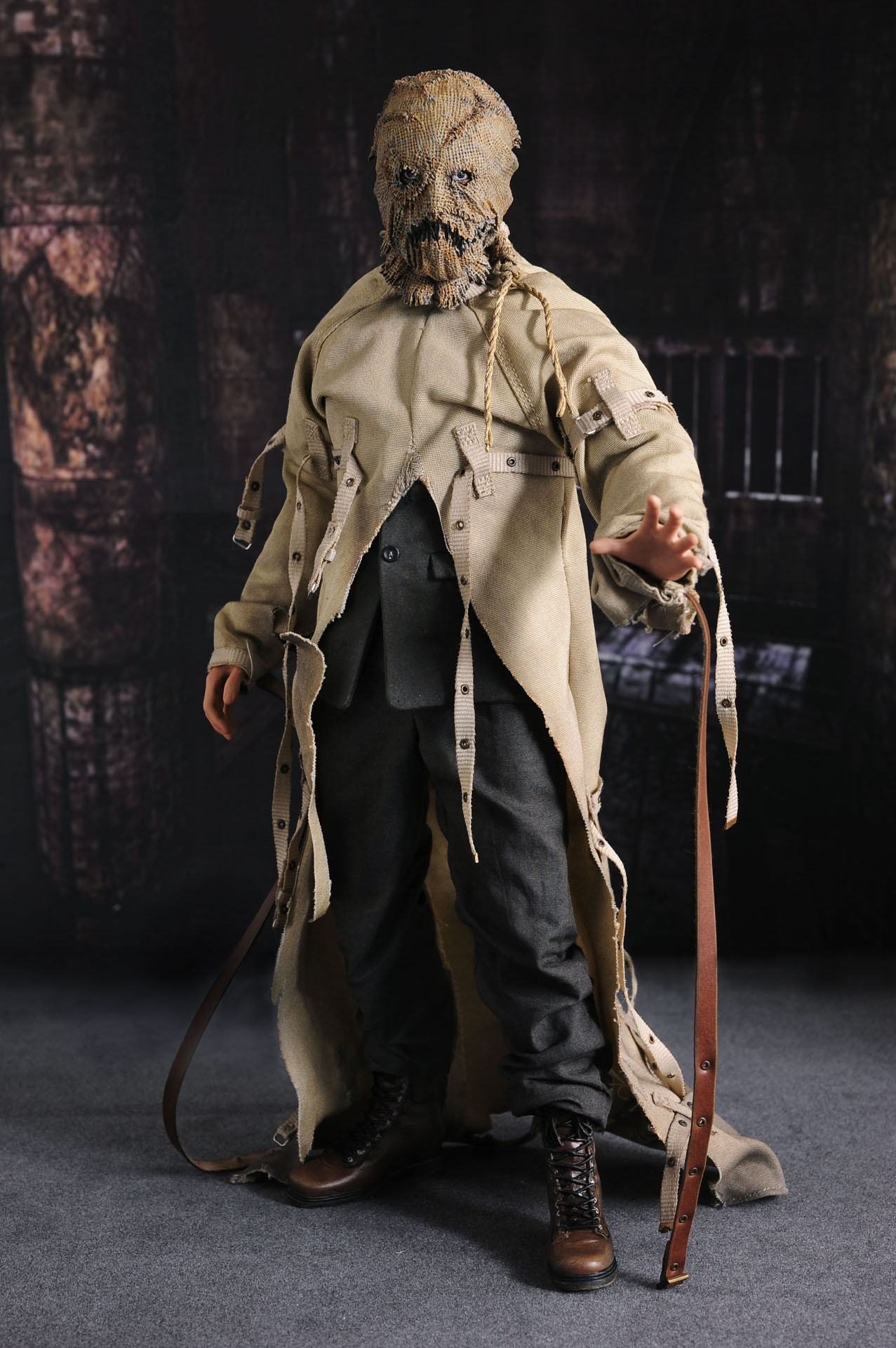 Batman Begins - Demon Batman & Scarecrow image 2