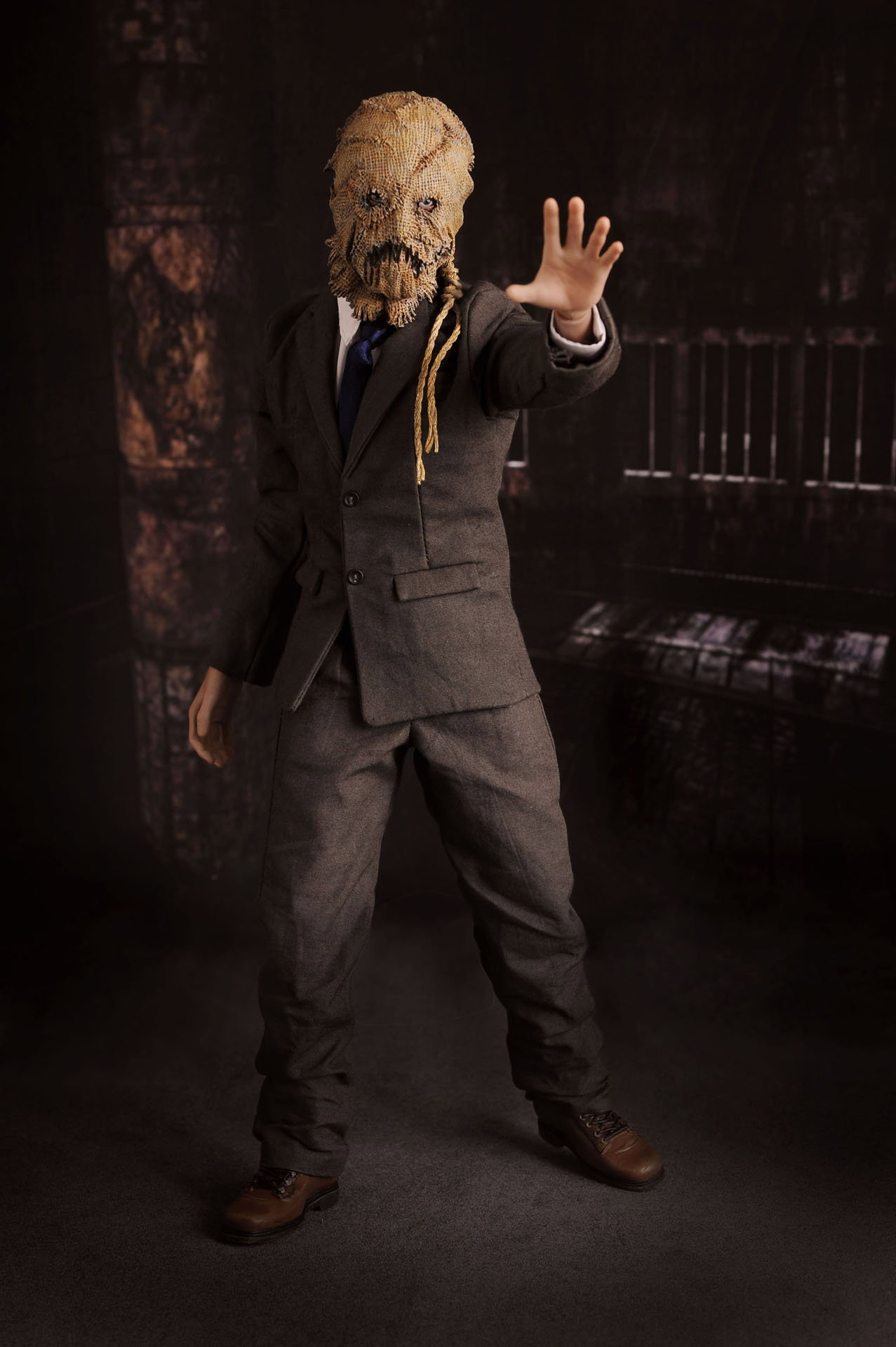 Batman Begins - Demon Batman & Scarecrow image 4