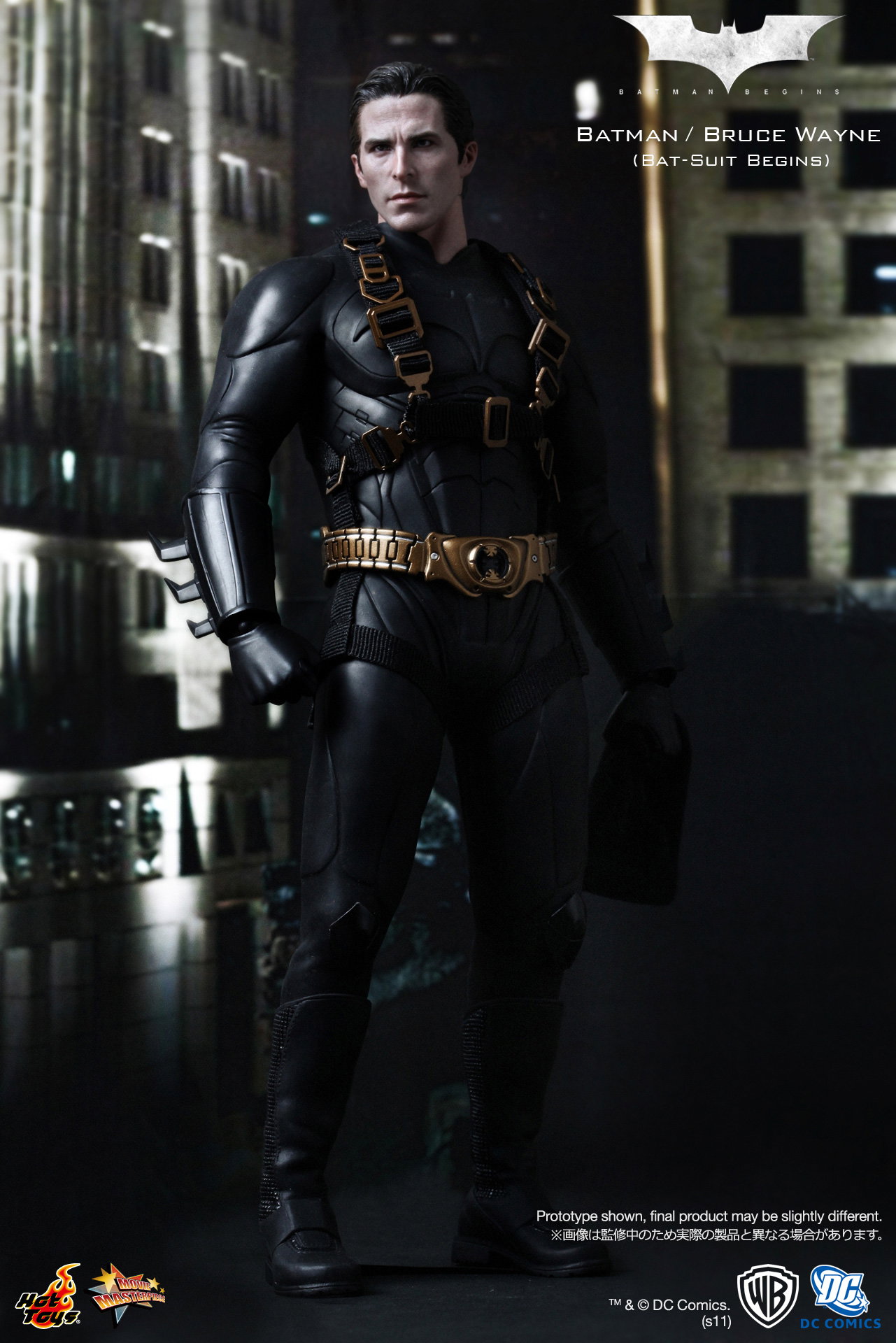 Batman Begins - Batman / Bruce Wayne (Bat-Suit Begins) image 10