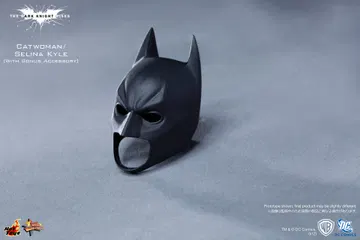 The Dark Knight Rises - Catwoman / Selina Kyle [With Bonus Accessory]