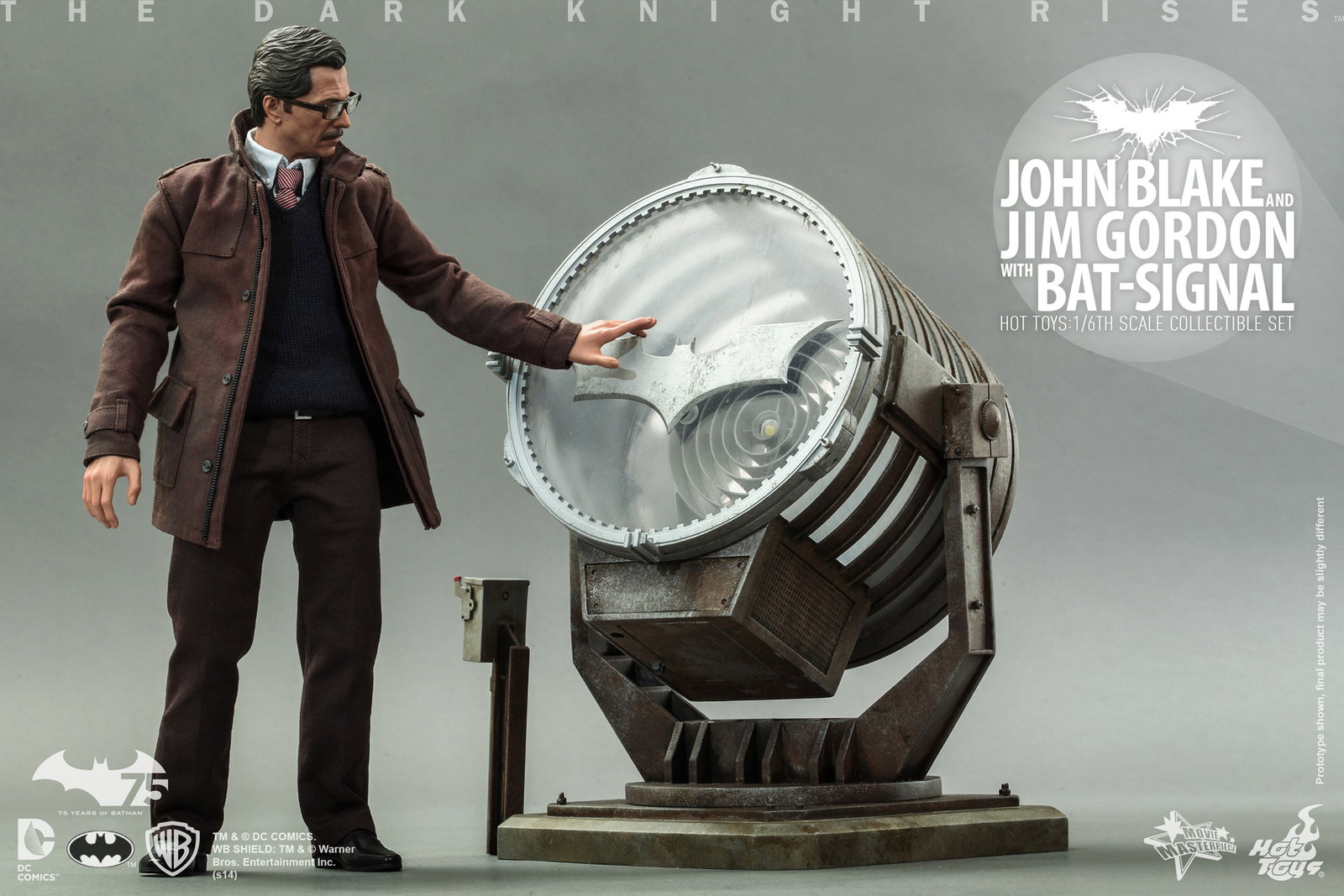 The Dark Knight Rises - John Blake & Jim Gordon Set [With Bat-Signal] image 4