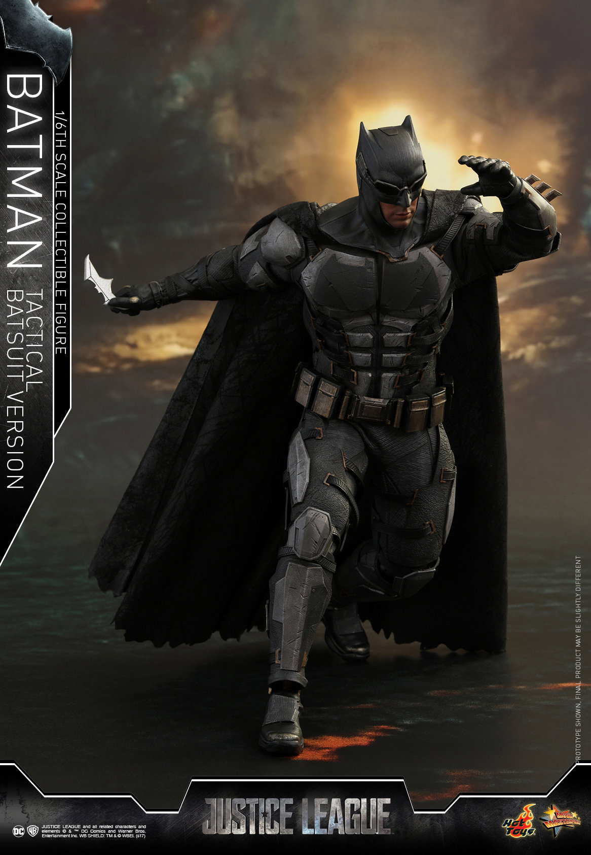 Justice League - Batman (Tactical Batsuit Version) [With Bonus Accessory] image 4