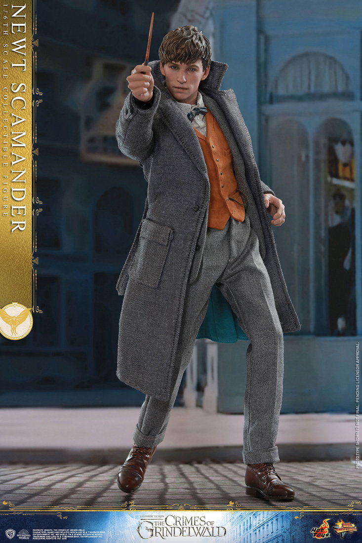 Fantastic Beasts: The Crimes of Grindelwald - Newt Scamander image 6