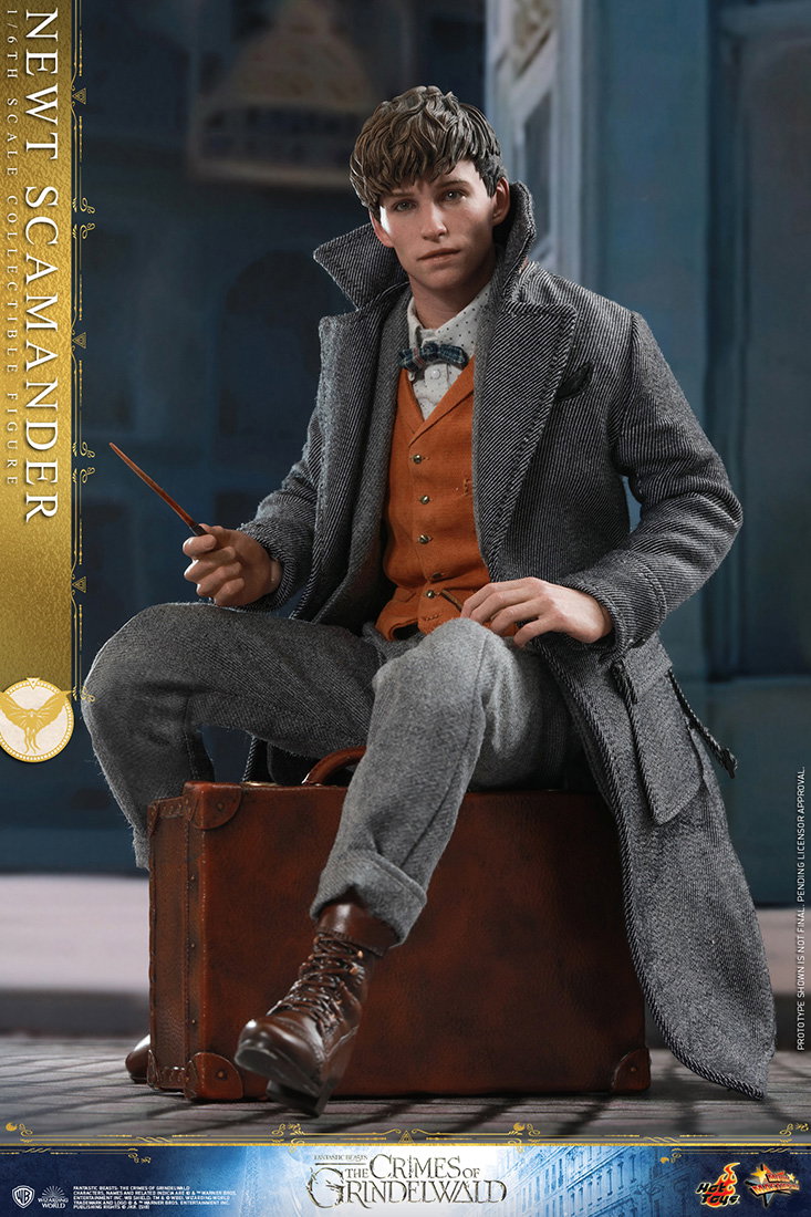 Fantastic Beasts: The Crimes of Grindelwald - Newt Scamander image 9