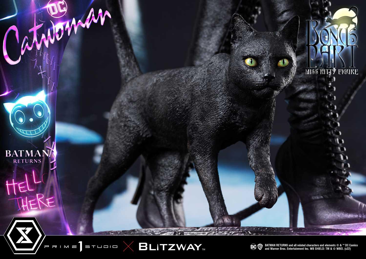 Batman Returns Catwoman image 2